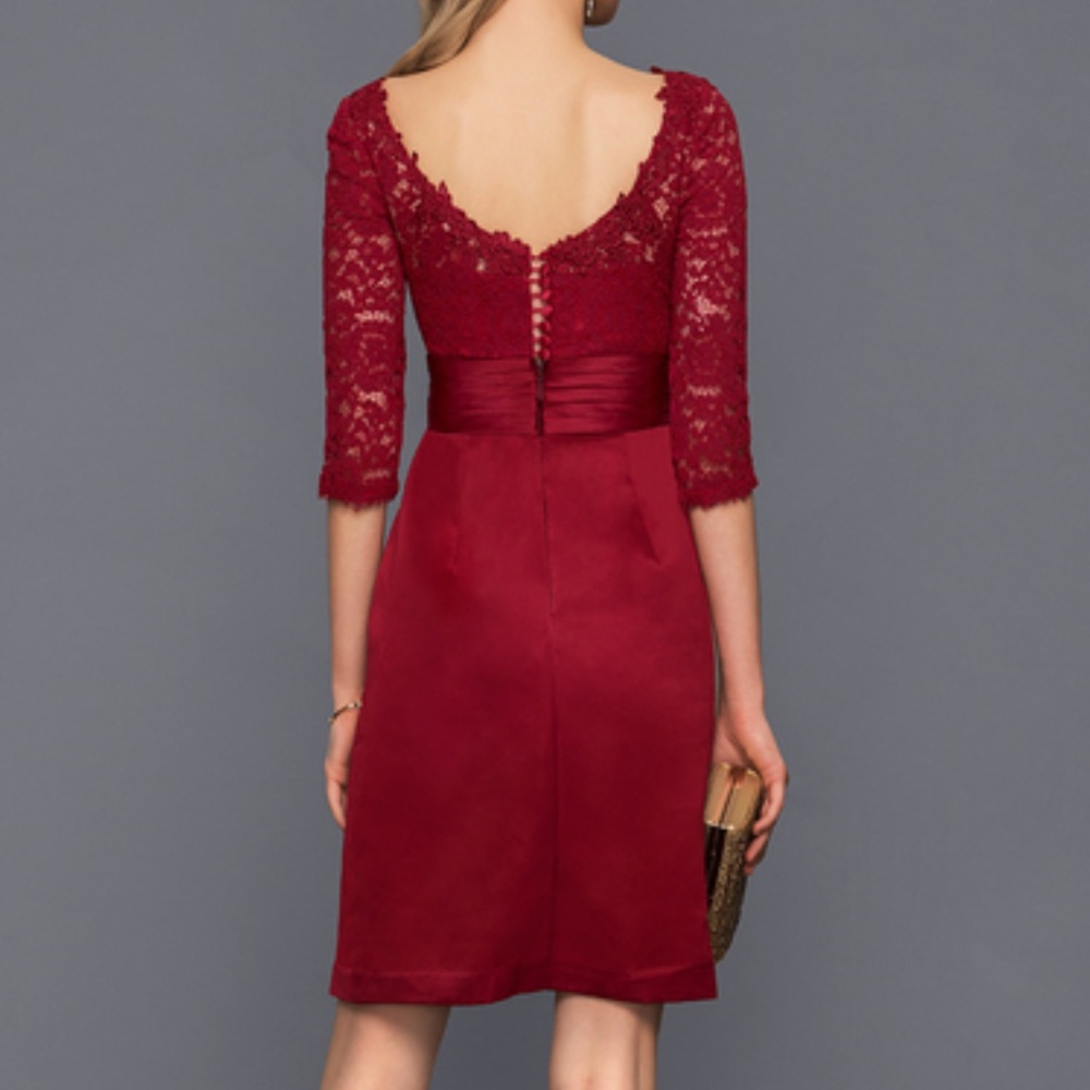 Elegant Red Lace Dress - Picture 3 of 9